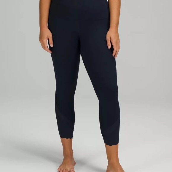 lululemon athletica Pants - Lululemon Wunder Under Scalloped Hem High-Rise Crop 23" Luxtreme